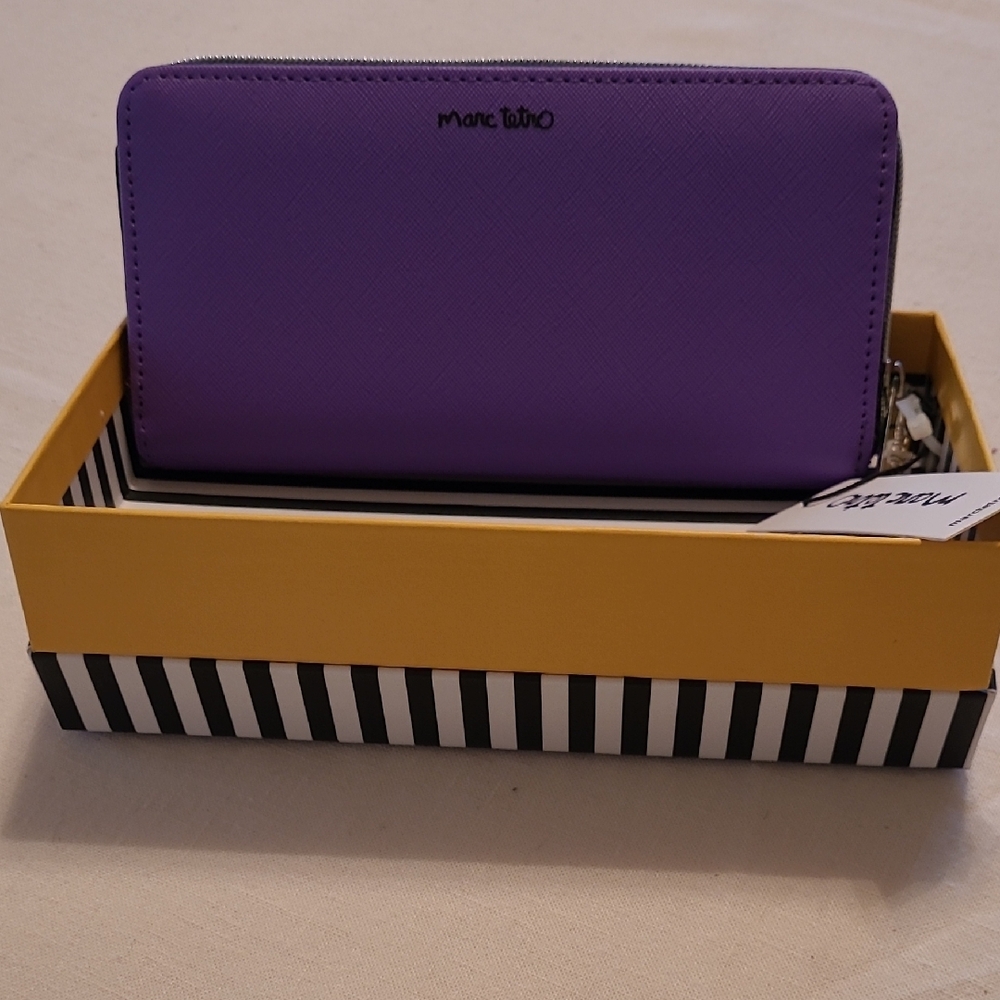 Marc Tetro Purple Dog Wallet - Picture 4 of 4